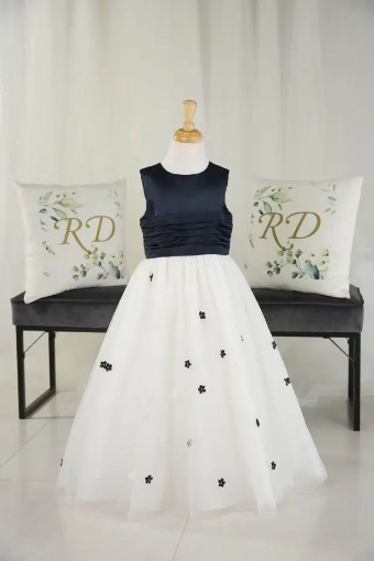Love Me Do Flower Girls #RDF1097 #8 thumbnail