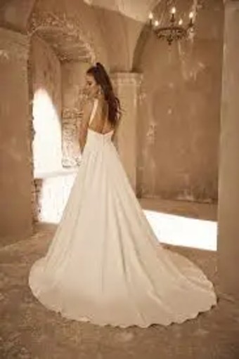 Paloma Blanca #5104 #2 thumbnail
