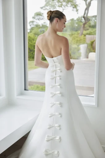 Morilee New York #2735 #10 Ivory thumbnail