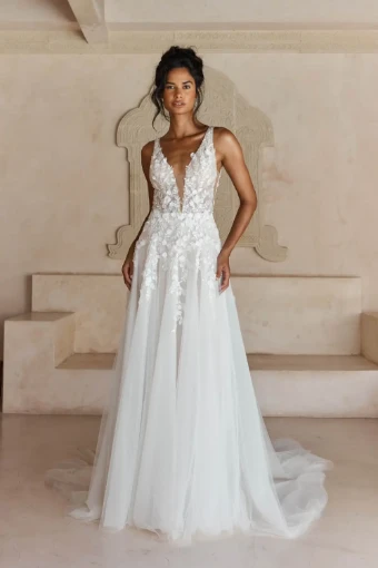 Madi Lane  Lyndall #8 thumbnail